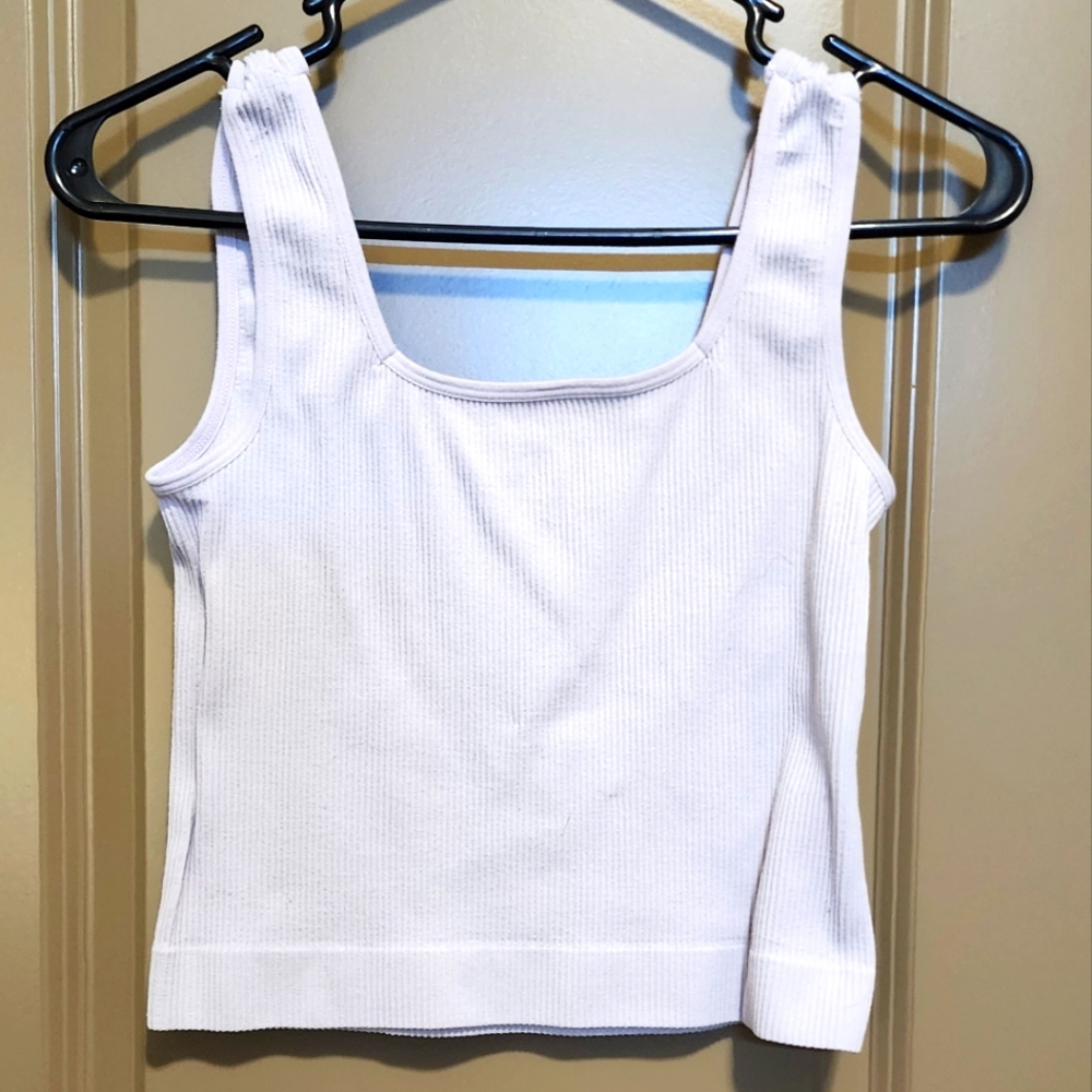 Ribbed Tank